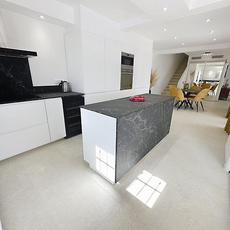 3 Bedrooms Villa Near Cannes - Pool & Jacuzzi - Sea View Мандельё-ла-Напуль Экстерьер фото