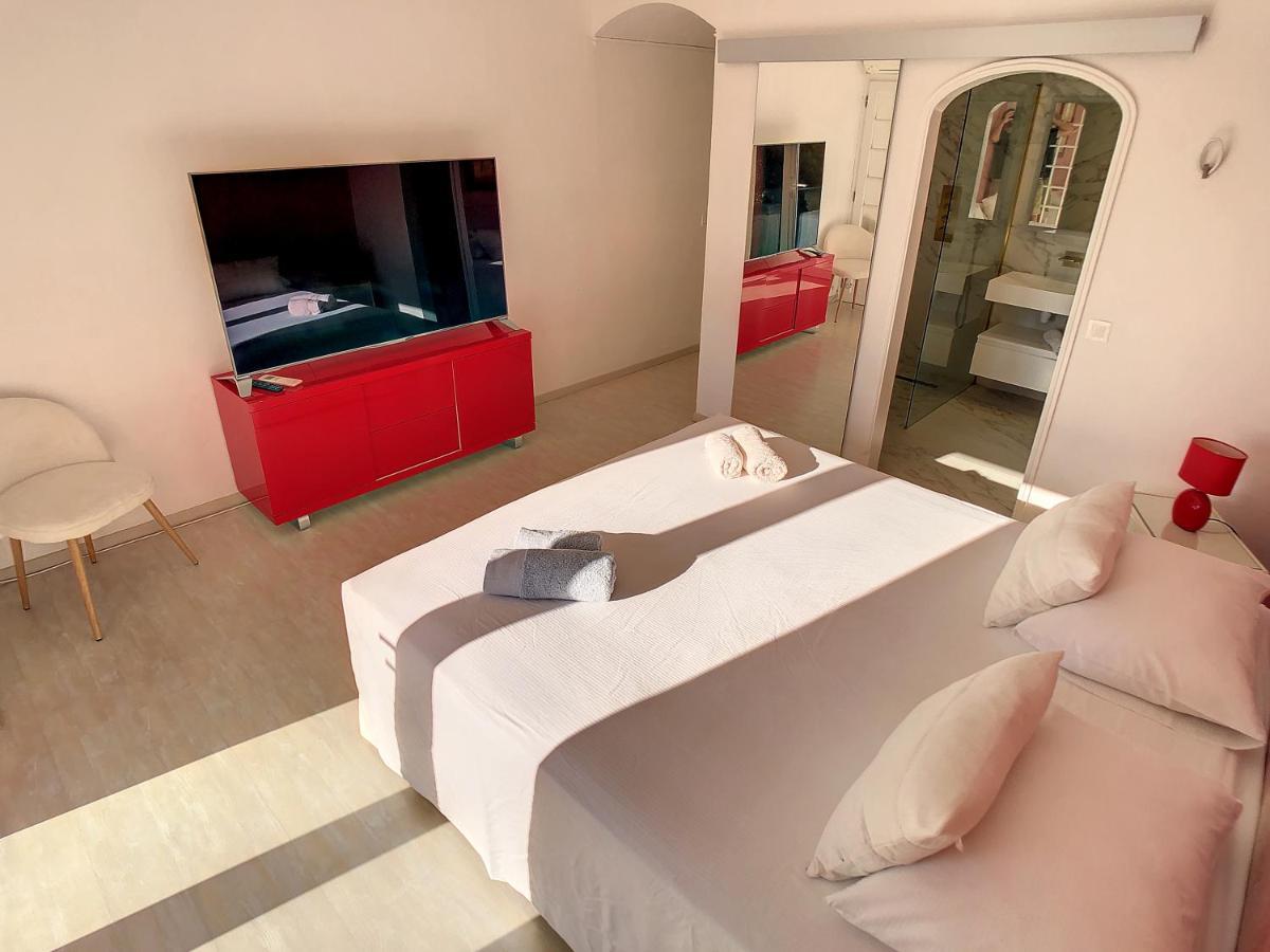 3 Bedrooms Villa Near Cannes - Pool & Jacuzzi - Sea View Мандельё-ла-Напуль Экстерьер фото