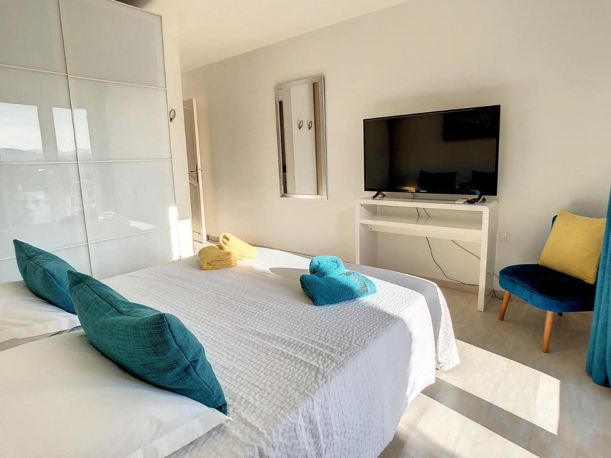 3 Bedrooms Villa Near Cannes - Pool & Jacuzzi - Sea View Мандельё-ла-Напуль Экстерьер фото