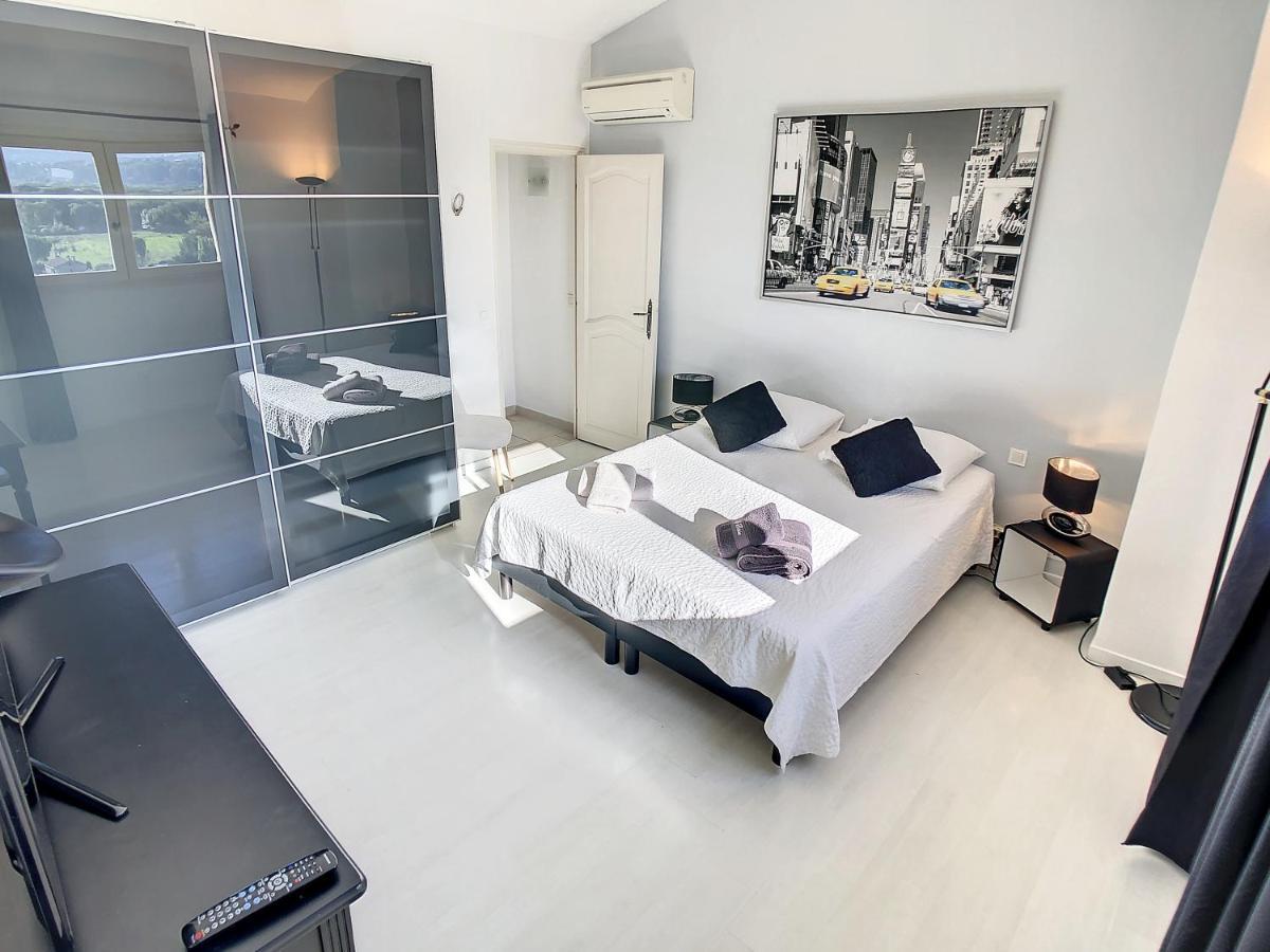 3 Bedrooms Villa Near Cannes - Pool & Jacuzzi - Sea View Мандельё-ла-Напуль Экстерьер фото
