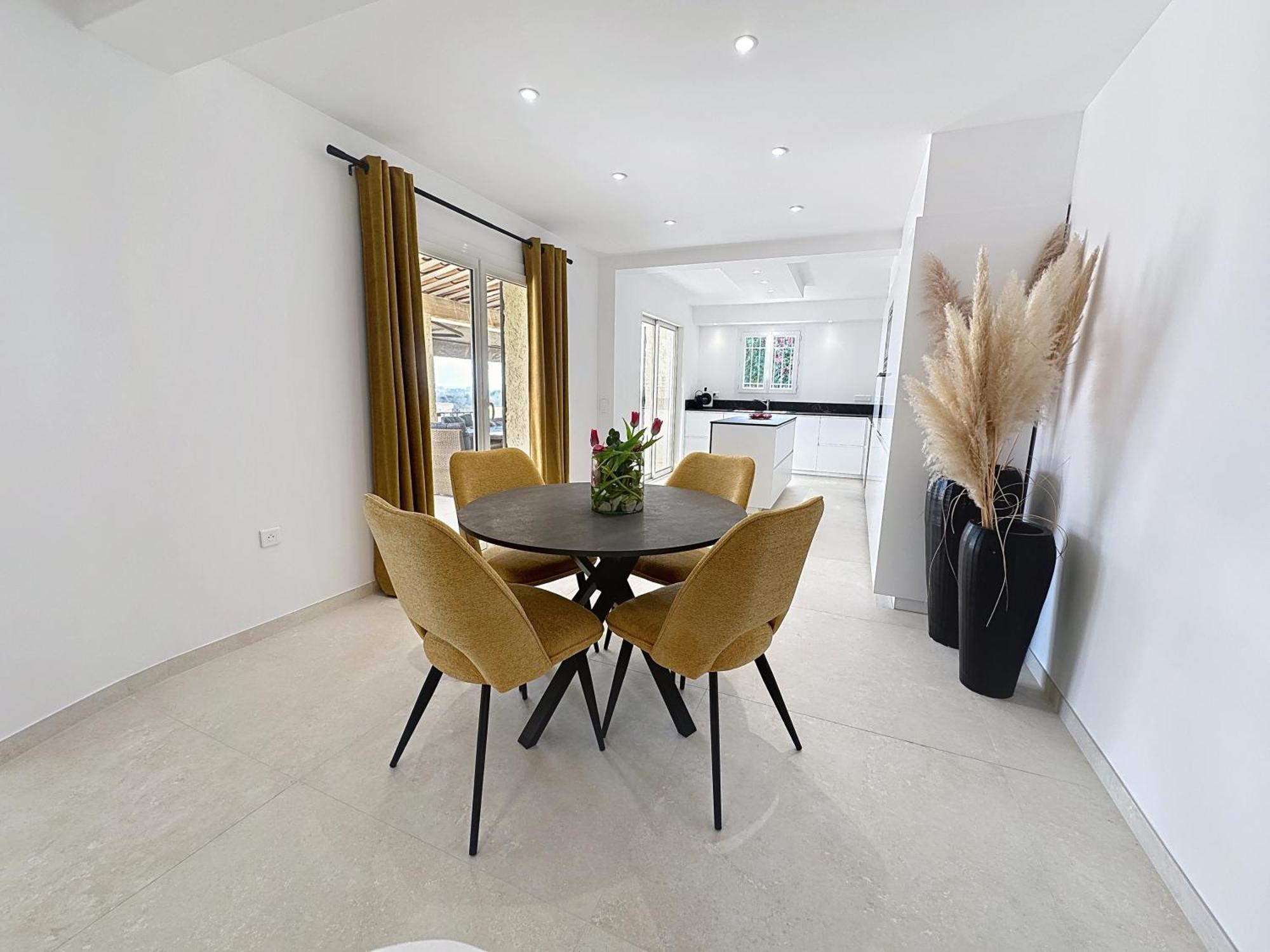 3 Bedrooms Villa Near Cannes - Pool & Jacuzzi - Sea View Мандельё-ла-Напуль Экстерьер фото