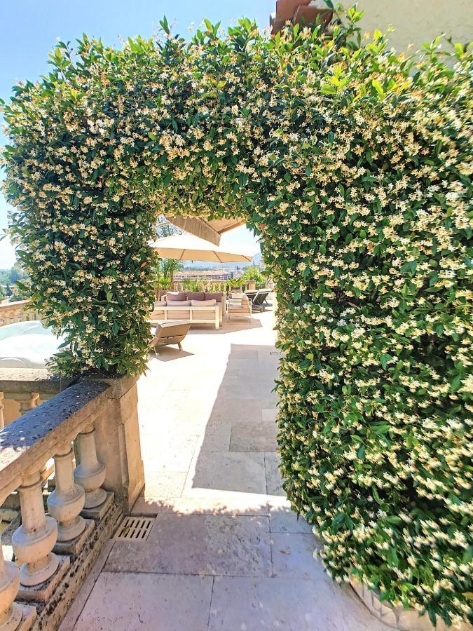 3 Bedrooms Villa Near Cannes - Pool & Jacuzzi - Sea View Мандельё-ла-Напуль Экстерьер фото