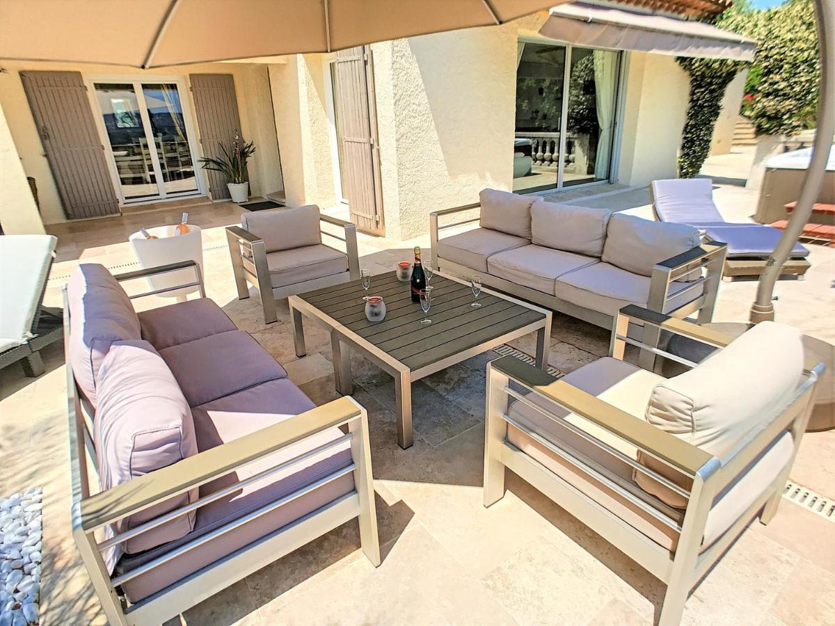 3 Bedrooms Villa Near Cannes - Pool & Jacuzzi - Sea View Мандельё-ла-Напуль Экстерьер фото