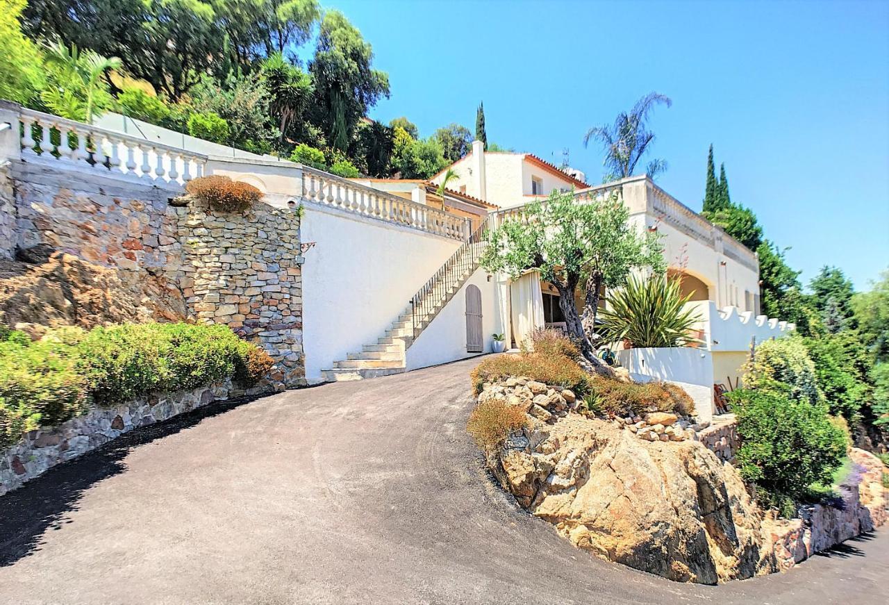3 Bedrooms Villa Near Cannes - Pool & Jacuzzi - Sea View Мандельё-ла-Напуль Экстерьер фото